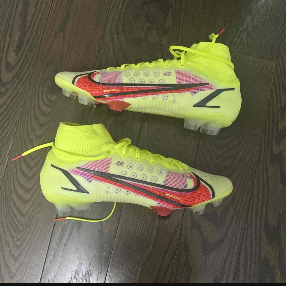 Nike Mercurial Superfly 8 Elite FG with the bag